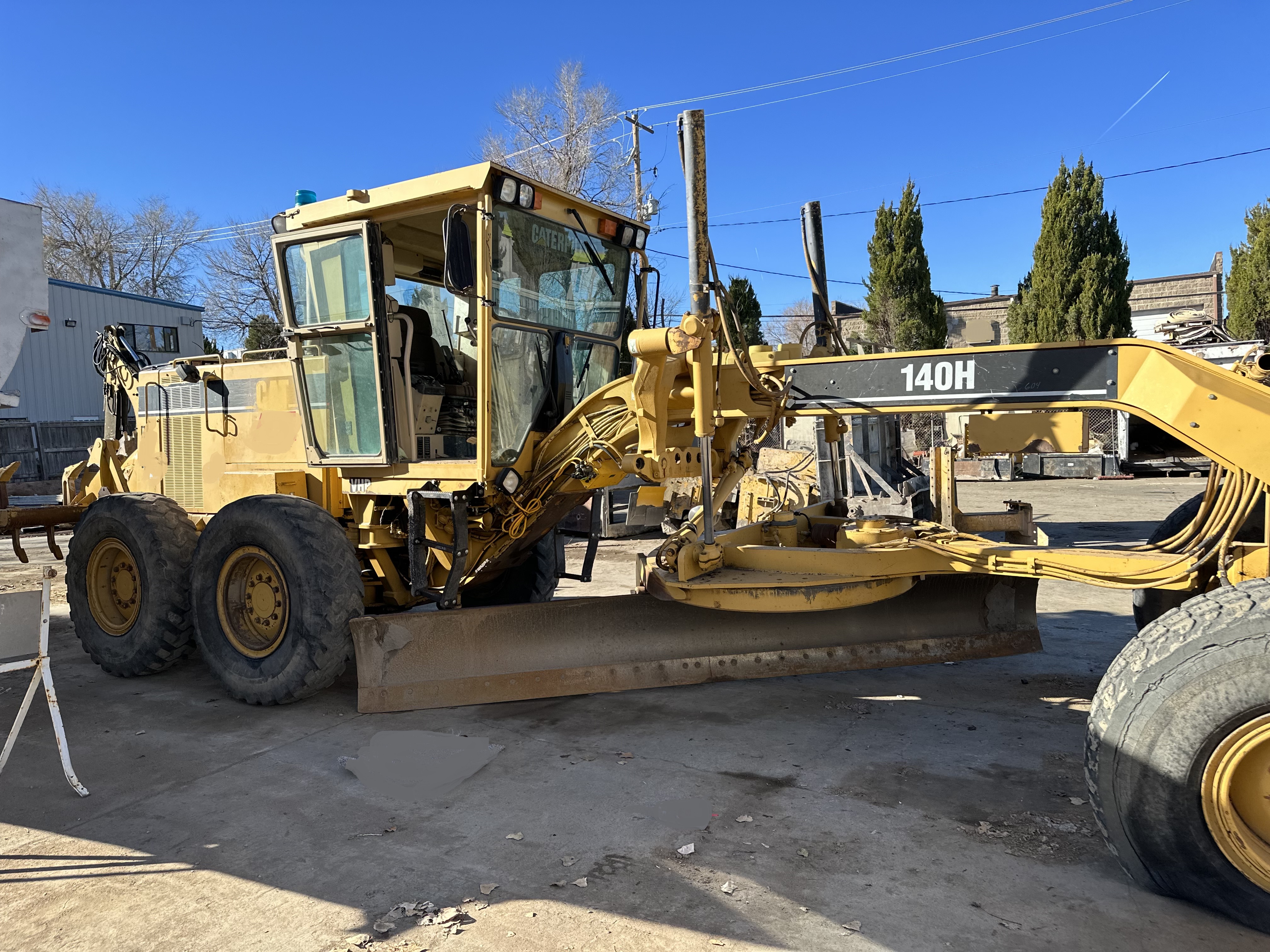 1999 CATERPILLAR 140H VHP - Image 2